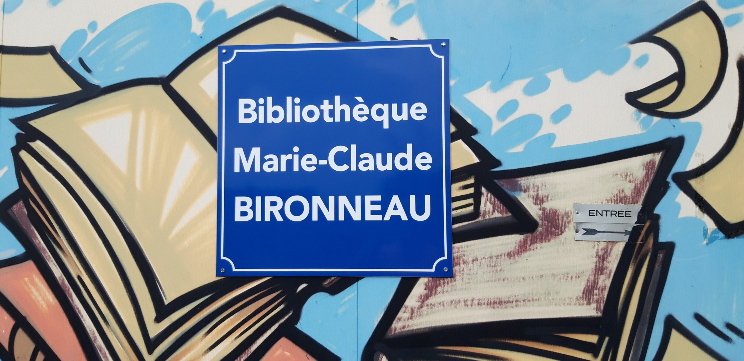 La bibliothèque a un nom   CALH